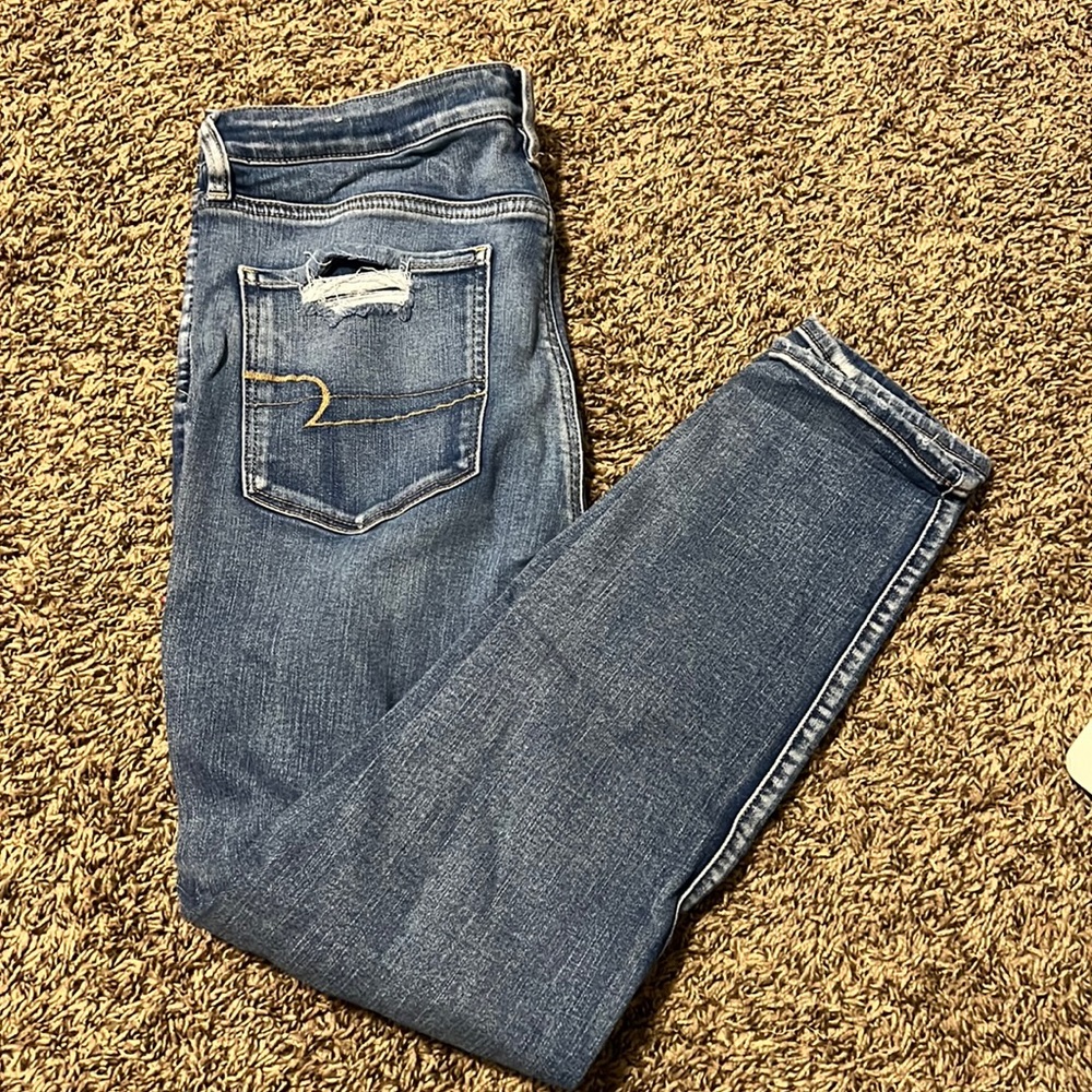 American eagle, size 16, light blue wash